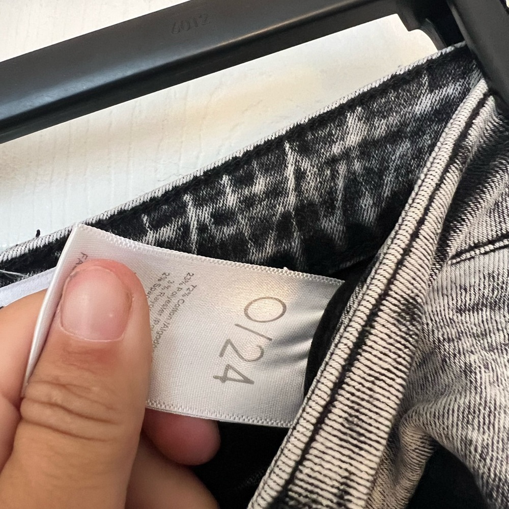 Jeans - Picture 6 of 7